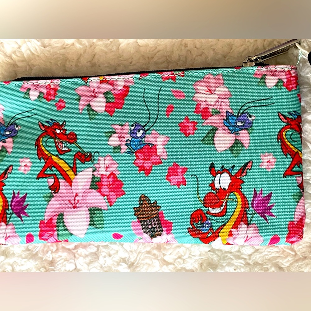 Loungefly Disney’s Mulan | Mushu & Cri-Kee | Coin Purse/Cosmetics Pouch - Picture 6 of 10
